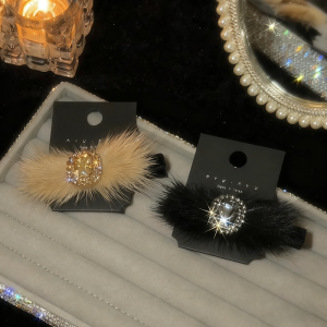 RORK | Vintage Glamorous Fur Hair Clip Decorative