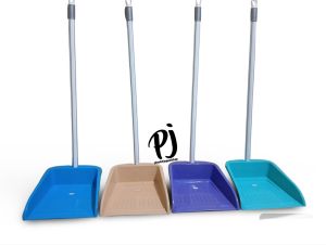 Youngpro Refill Pengki Serok Sampah Plastik Gagang Besi Kuat Kapasitas Sedang Bahan PP TPE Desain Modern Fungsional