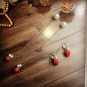 Elegant Sweet Pearl Star Feather Cat ต่างหูนกฮูกโลหะผสมชุบทองและเงินเครื่องประดับสําหรับผู้หญิงที่มีการออกแบบดอกไม้ทรงกลมที่ไม่ก่อให้เกิดภูมิแพ้