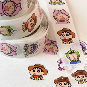 500pcs Kawaii Crayon Shin Chan Stickers Anime Cute Cartoon Creative Roll Tape Sealing Manual Ledger Stickers Wall Stickers