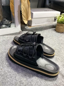 Heyjude Alto Slip On Black Sandal Casual Pria Wanita