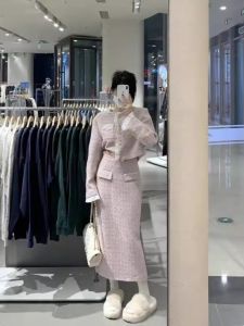 2023 New Pink Floral Trim Splice Short Coat Womens High Waist Slimming Skirt Two-Piece Set Fashionable Polyester Blend