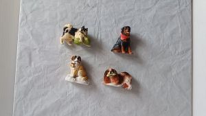 ของขวัญที่สมบูรณ์แบบ โมเดลแม่เหล็กติดตู้เย็น - รูปสุนัข