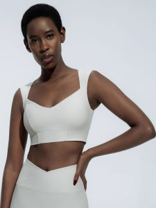 Nude Sensation Yoga Vest Womens Outdoor Running Fitness Shock Absorption Quick Dry Sports Vest Beautiful Back Design