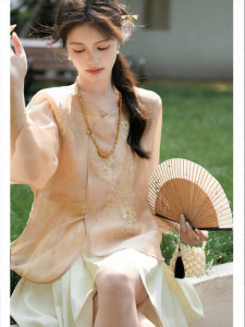 MEIZISHULE | Modern Chinese Style Oblique Collar 8-Length Sleeve Blouse