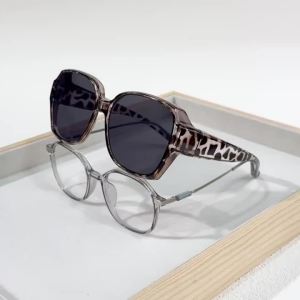 Fashion Over Sunglasses for Myopia Population Matching Multiple Frame UV Protection for Outdoor Sports Hiking Fishing Cycling