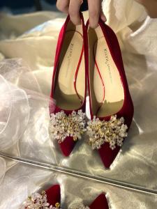 Red Chinese Style Wedding Shoes New Design Two-Way Wear Comfortable High Heels for Engagement Party And Bridal Gown
