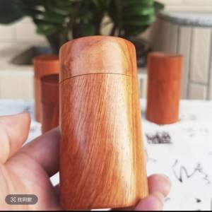 Lọ đựng tăm gỗ Hương hình trụ thẳng hàng kỹ đẹp