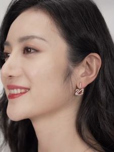 💖Swarovski💖Dancing Swan Swan red diamond earrings S925 sterling silver womens fashion earrings hypoallergenic non-allergenic Valentines Day gift birthday gift for girlfriend bestie