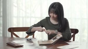 Grosir Lem Stik Joyko GS-100: Solusi Perbaikan & Kerajinan