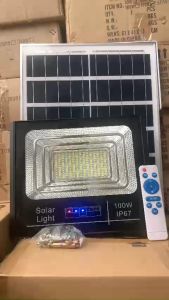 Đèn Led Năng Lượng Mặt Trời Global Solar Chống Nước ip67 100W. Kèm Tấm Pin Rời Có Remote Có Cảm Biến Tự Động Dây Nối 5m Loại Tốt. Thời Gian Sáng 10-14h. Tặng Đầy Đủ Phụ Kiện Đi Kèm. Bảo Hành 24 Tháng