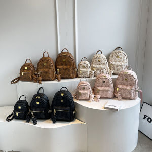 กระเป๋าเป้สะพายหลังผู้หญิงสไตล์วิทยาลัยสำหรับเดินทางไปทำงาน กระเป๋าเป้สะพายหลังขนาดเล็กสำหรับเดินทางฤดูใบไม้ร่วงและฤดูหนาว กระเป๋าใส่หนังสือแบบพกพาที่ทันสมัย กระเป๋าสะพายไหล่แบบลำลอง