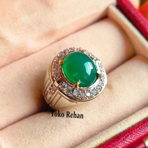 Cincin Batu Green Calsadon Mewah Elegan
