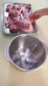Jualan hebat [ Penghantaran dari China ]2025 Pemproses Makanan Kaca Keluli Tahan Karat Automatik Baharu Pengisar Daging Mincer Pencincang Daging Pengisar Pengisar Isi Rumah Pencincang Bawang Putih Pelbagai Fungsi JK