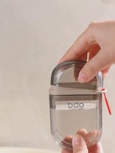 กล่องใส่แปรงสีฟันแบบพกพา - ออกแบบมาเพื่อการเดินทางโดยเฉพาะ กันกระแทกได้ดี เก็บของได้หลายชิ้น HE0116