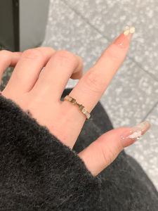 Luxurious H Shaped Imitation White Mother of Pearl Ring for Women Titanium Steel Fashionable Unique Design Index Finger Ring