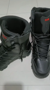 รองเท้า ยุทธวิธี รองเท้าบูทแฟชั่นสำหรับผู้ชาย รองเท้าบูทมาร์ตินสำหรับกลางแจ้ง ทนทานต่อการสึกหรอ ไม่ลื่น รองเท้าบูททำงานที่สวมใส่สบาย