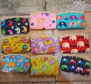 กระเป๋าใส่เหรียญ ลายช้างป่า ปากโค้ง ขนาด 3x5 นิ้ว