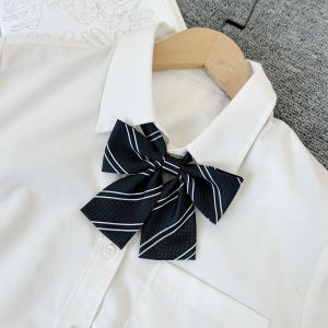 เสื้อเชิ้ตสูทลายทางสำหรับผู้หญิง Shindek เครื่องประดับคอผีเสื้อสไตล์วิทยาลัย เสื้อผ้าทำงานฤดูใบไม้ร่วง 2025 ผ้าไหมโพลีเอสเตอร์