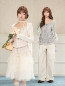 loveheynew | Bộ 2 Món Áo Blouse Viền Gỗ & Áo Thun Dây