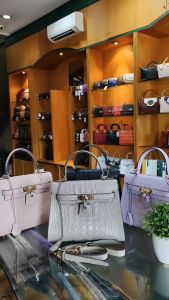 Tas Tangan Jinjing Handbag Wanita Kulit Asli Karl Sangkoni MJ - TP 1644 Leather Bag