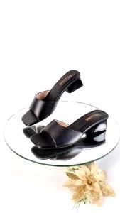 Dép cao gót nữ công sở Lume màu Đen mũi hở da PU cao cấp đế cao su non chống trơn trượt đế cao 3cm