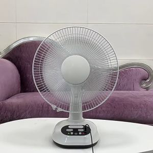 【จัดส่ง2วัน】12 นิ้วพลังงานแสงอาทิตย์ DC พัดลมตั้งโต๊ะแบบชาร์จไฟได้ พัดลมชาร์จ USB พร้อมโคมไฟ 2 ดวงสำหรับบ้านตั้งแคมป์กลางแจ้ง