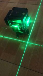 Máy cân bằng laser 12 tia makita đế soay - máy bắn cốt laze siêu sáng