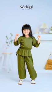 Desain COZY untuk Anak Perempuan: Baju Setelan Harian Anak Blouse dan Kulot Katun Rayon