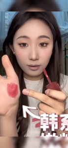 Gege bear Lip Gloss Lipstick 戈戈小熊天鹅绒唇釉 丝绒柔雾哑光持久不易掉色口红  💄