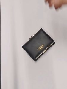 ZIARA 2024 กระเป๋าสตางค์สไตล์ใหม่สำหรับผู้หญิงสั้นสีทึบกระเป๋าบัตรพิมพ์เรียบง่ายศูนย์กระเป๋าสตางค์ coin wallet atbwallet