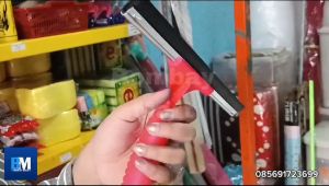 Pembersih Kaca / Wiper Kaca Gagang Bisa Dipanjangkan 95-150Cm Indobossy
