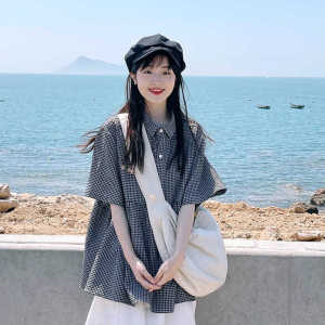 เสื้อเชิ้ตแขนสั้นลายสก๊อตญี่ปุ่นสําหรับผู้หญิงฤดูร้อนออกแบบศิลปะหลวมพอดีสไตล์เกาหลีเสื้อไม่มีปกสําหรับนักเรียน