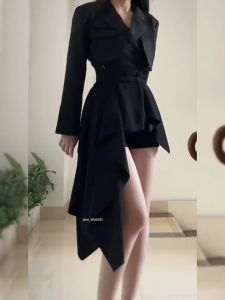 💥ข้อดีของแฟนๆ💥ชุดเดรสสั้น สีดำ เกาะอก กระโปรงไม่สม่ำเสมอ แขนกุด เซ็กซี่ ผ่าข้างสูง แฟชั่น สําหรับผู้หญิง หางปลา สวย เรียบหรูมาก