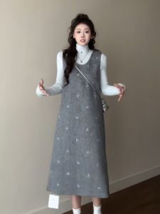 Gray Butterfly Knot Embroidered Vest Dress Womens Autumn Winter New Hong Kong Style Anti-Aging Mid-Length Sleeveless Dress