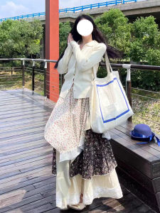 Retro High Waist Half Skirt Womens New Style Embroidered Lace Puffy Skirt Autumn Design Sweet Style A-Line Long Skirt