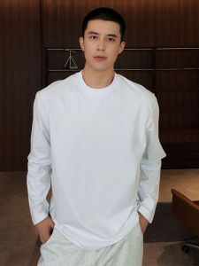 เสื้อยืดคอกลมแขนยาวผู้ชาย สไตล์อเมริกัน สีขาว ทรงหลวม ทรงปกติ ผ้าฝ้าย ทรงปกติ แฟชั่นฤดูใบไม้ร่วง