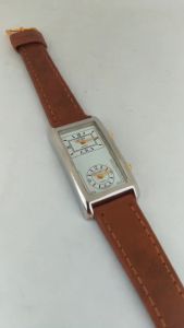 Jam Tangan Wanita Kulit PU Dua Waktu Zona Waktu Ganda Warna Coklat Kaiwa 2011