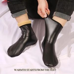 Winter Warm Socks for Men & Women - Thick Plush Thermal Socks with Non-Slip Grips Cozy Indoor Outdoor Anti-Skid Socks