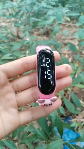 2PCS Kids LED Touchscreen Digital Sports Watch Cute Cartoon Design Waterproof & Shockproof Long Battery Life Made of High-Quality TPE Material Suitable for Boys & Girls Ideal School Gift