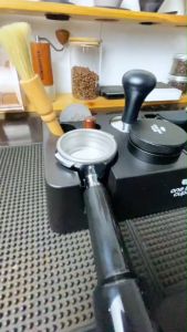 Aksesoris Kopi Espresso: Knock Box Set & Portafilter Holder