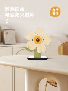 Creme Style Desktop Clock Decorative Pieces Living Room Decor Personalized Placement Wooden Handmade Artwork Home Accessories