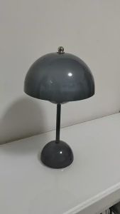 SOLLED Led ย้อนยุคเห็ด โคมไฟตาราง Usb ชาร์จที่เรียบง่ายตกแต่งไฟกลางคืนสำหรับห้องนอนร้านอาหารตกแต่ง