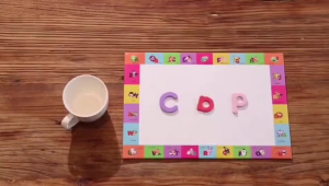 104/208pcs Alphabet Letters Montessori Literacy Skills Spelling Educational w/Magnetic Board&Storage