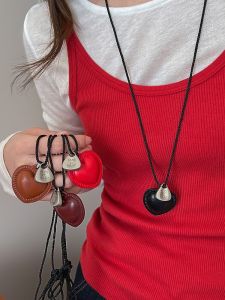 Trendy Leather Necklace for Women Heart Shaped Pendant Sweater Chain Fashion Clavicle Chain Accessory Fresh out New Style
