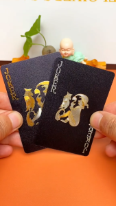 Black gold waterproof poker 54 Cards Golden Skull/USdollar plastic playing cardGathering Family Party Games Tahan lama