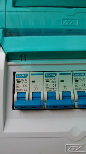 【COD】 Distribution box with 4 circuit breakers Distribution box (without screws)-AC/DC