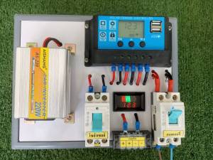 ✨ชุดนอนนา ✨ไฟฟรีจากพลังงานแสงอาทิตย์ ชุดคอนโทรลชาร์จเจอร์ 30a PWM 12V\24V พร้อมอินเวอร์เตอร์ 220w