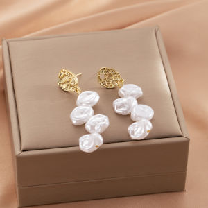 Long Slim Looking Accessible Luxury Asymmetrical Pearl Earrings French Fashion Elegant Fancy Mosquito Coil Ear Clip without Pierced Ears