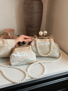 New Chinese Style Embroidered Pearl Chain Crossbody Bag Womens Fashion Spring Summer Handbag Small Popular Clutch Bag